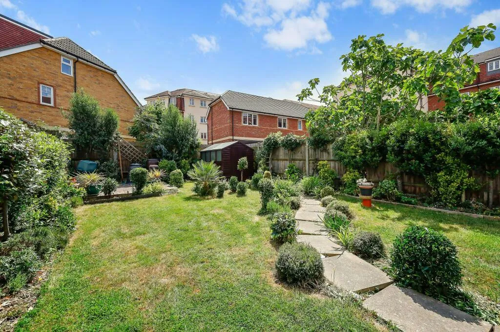 Central Road, Morden, SM4, photo 21