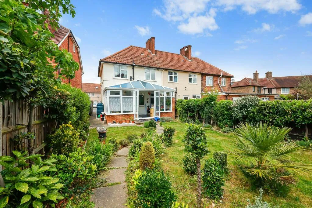 Central Road, Morden, SM4, photo 23
