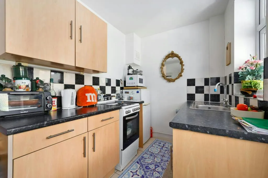 Central Road, Morden, SM4, photo 9