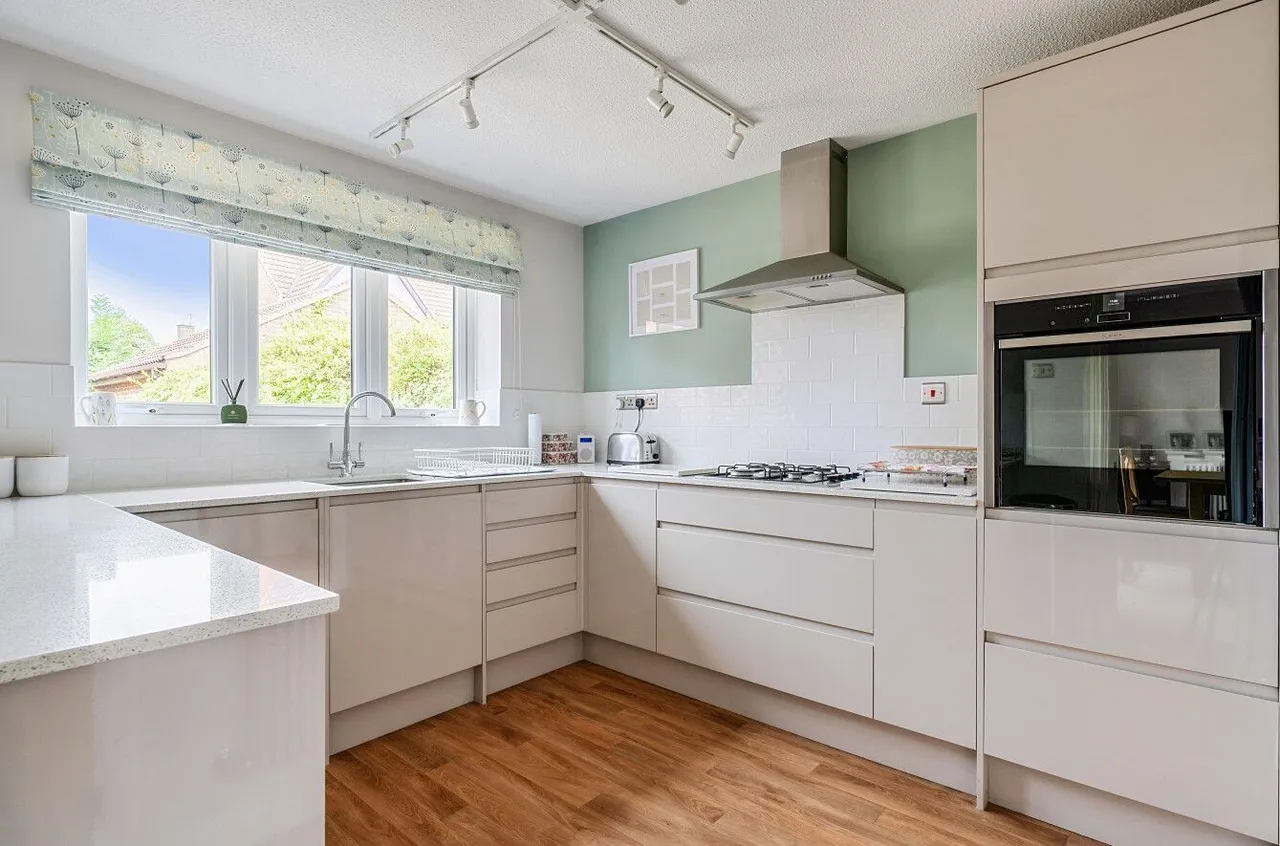 Hillbourne Close, Warminster, BA12, photo 4