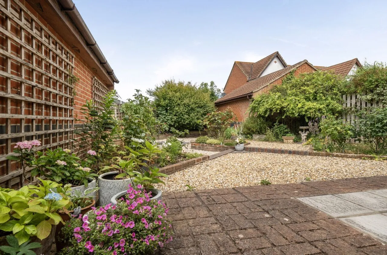 Hillbourne Close, Warminster, BA12, photo 2