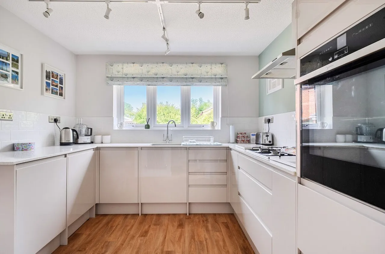 Hillbourne Close, Warminster, BA12, photo 3