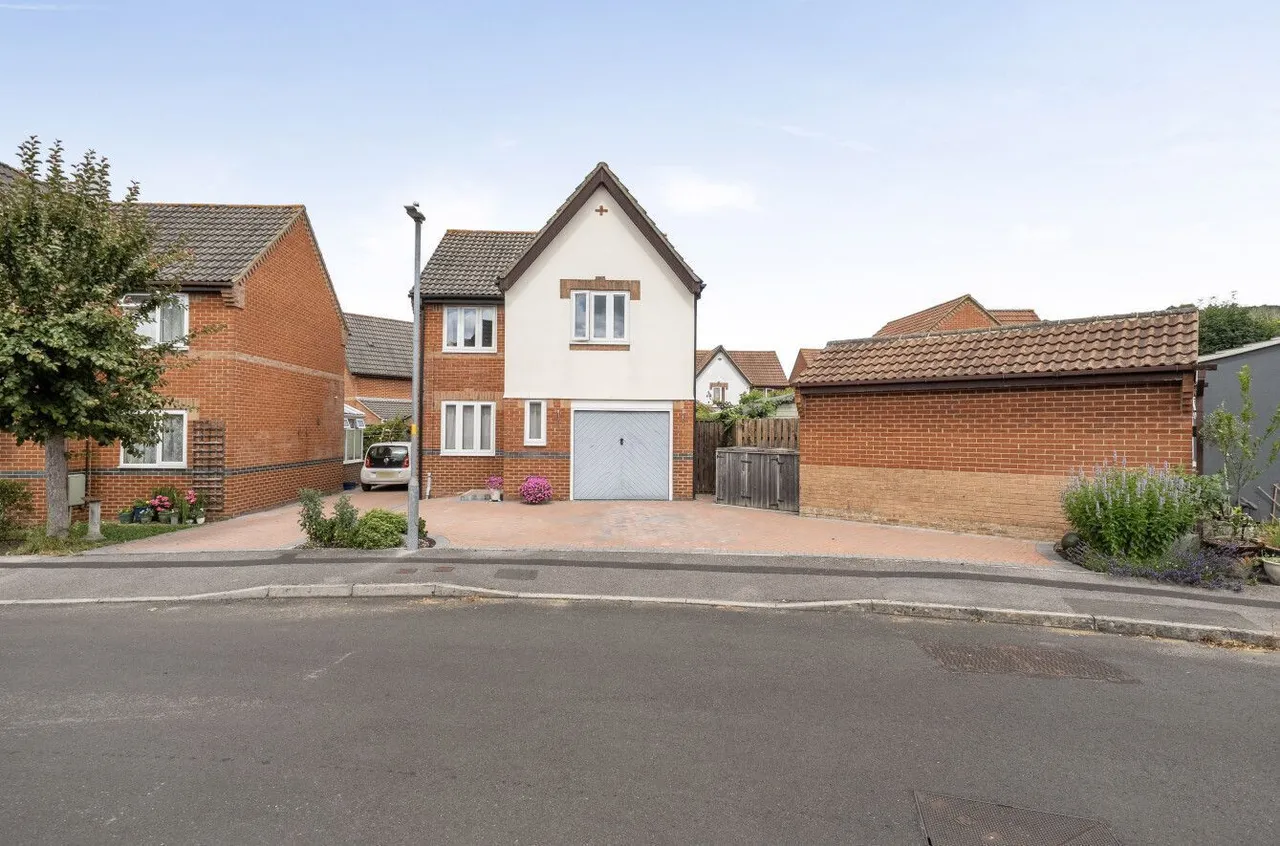 Hillbourne Close, Warminster, BA12, photo 18
