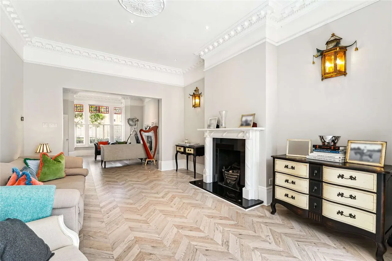 Elms Crescent, London, SW4 8QE, photo 3