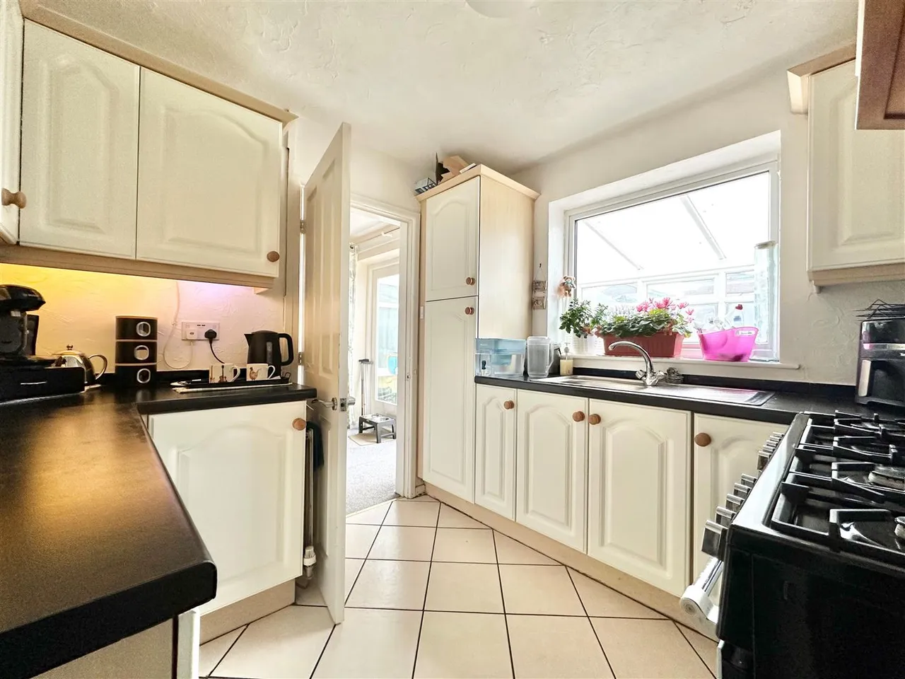 Long Lane, Chapel-En-Le-Frith, SK23, photo 4
