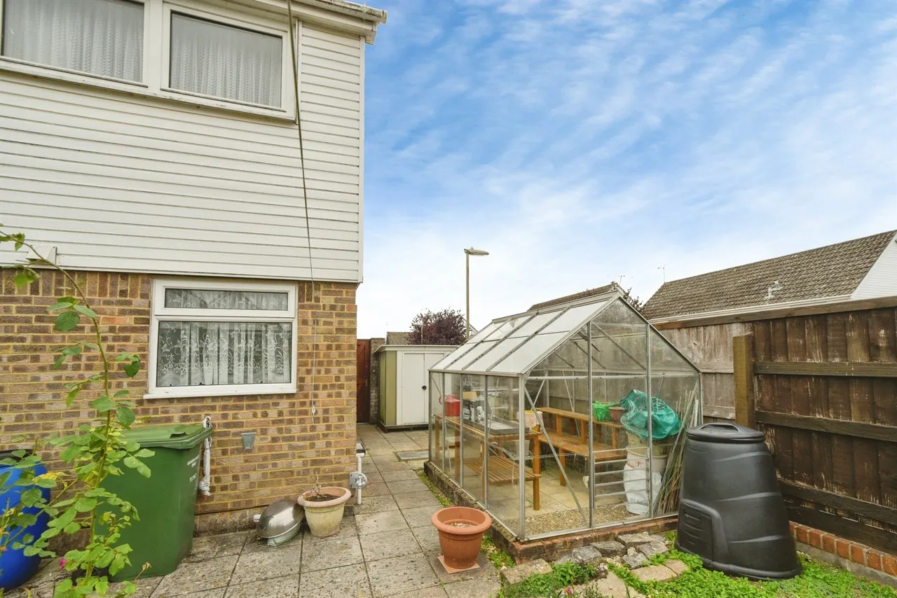 Newcomb Close, Andover, SP10, photo 18