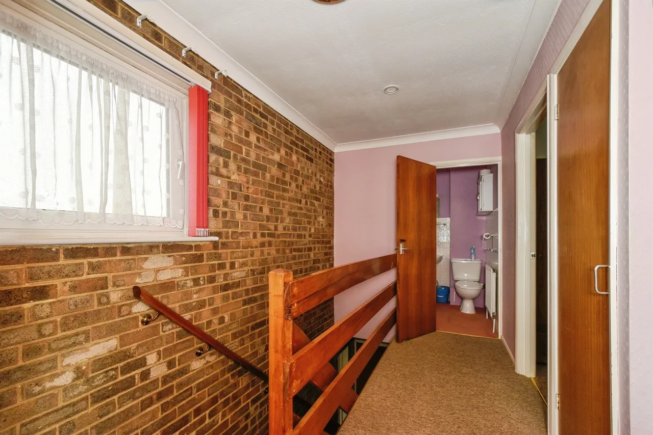Newcomb Close, Andover, SP10, photo 16