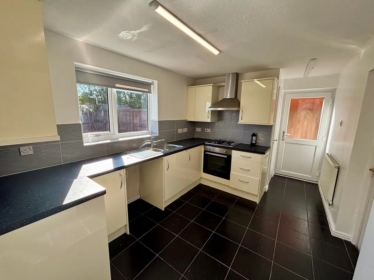 Clos Avro, Pengam Green, Cardiff, photo 3