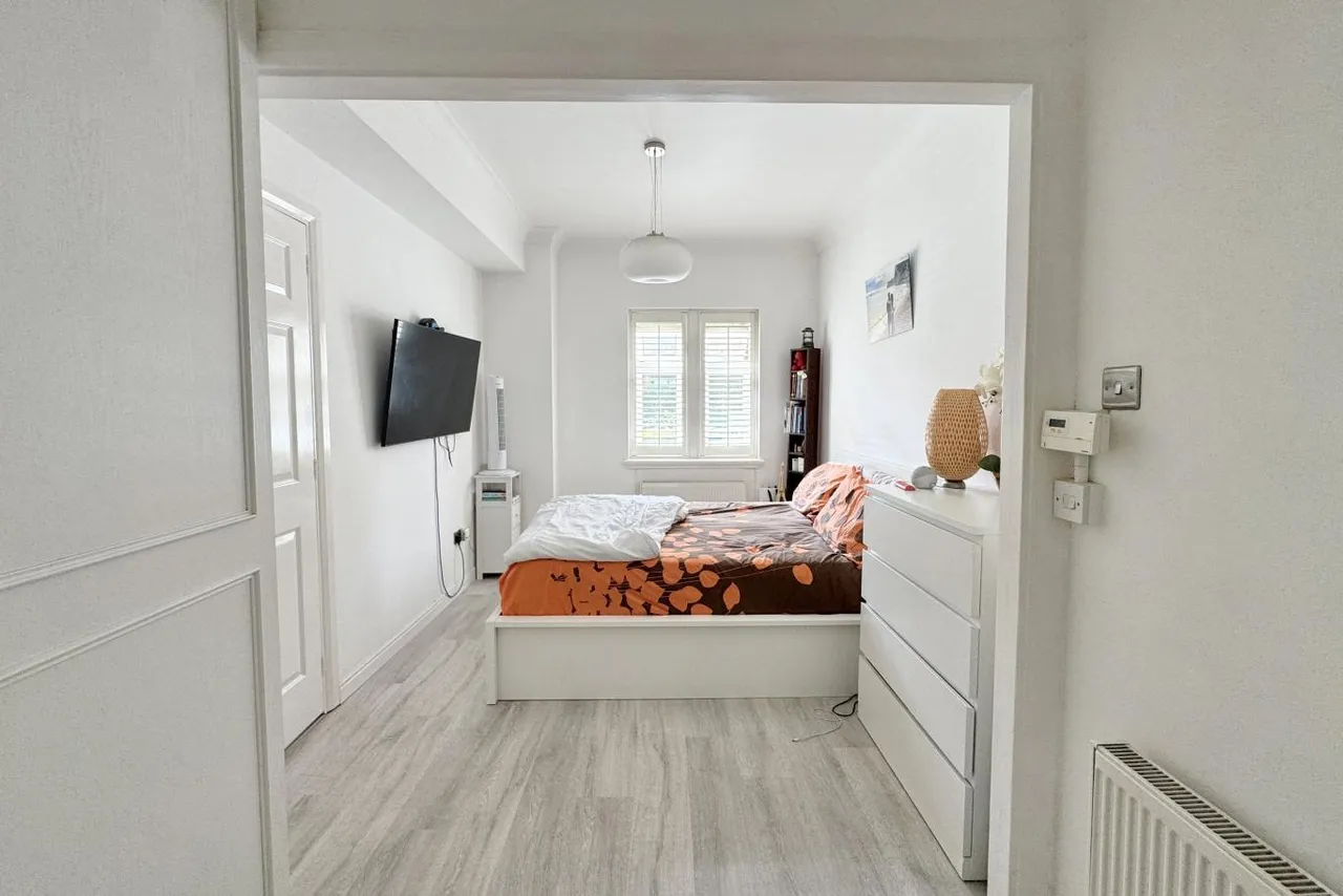 A6 Pine Grange, BH1, photo 2
