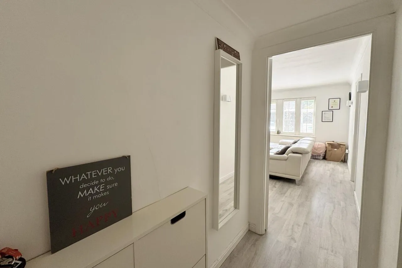 A6 Pine Grange, BH1, photo 6