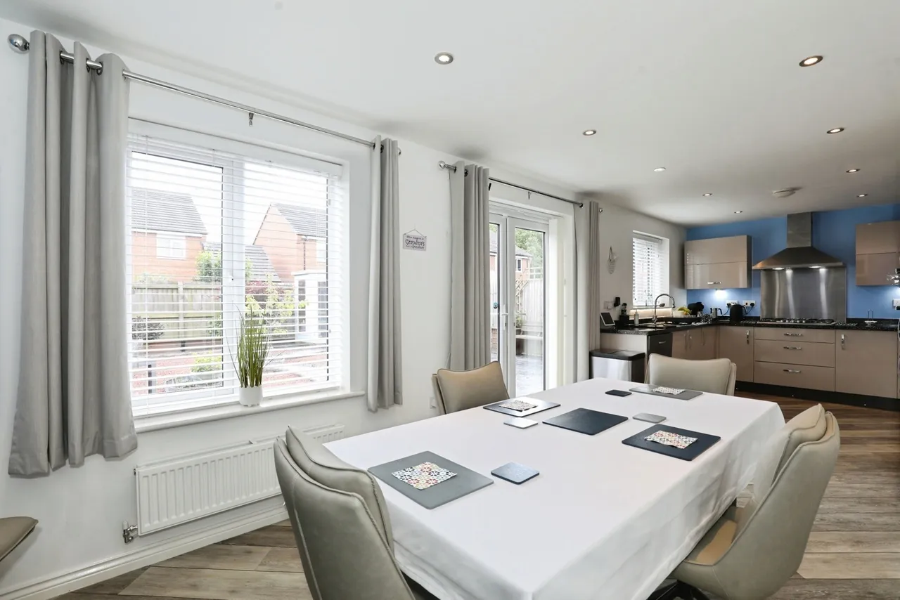 Little Cross Close, Crewe, Cheshire, CW1, photo 7