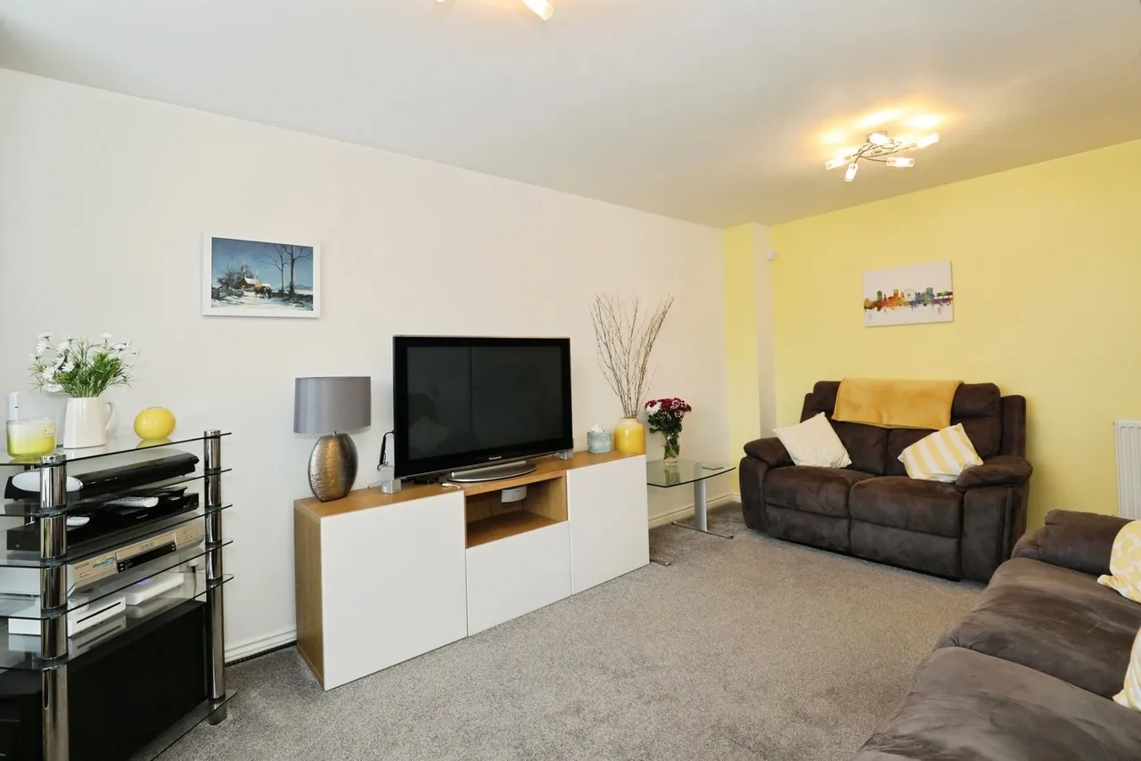 Little Cross Close, Crewe, Cheshire, CW1, photo 3