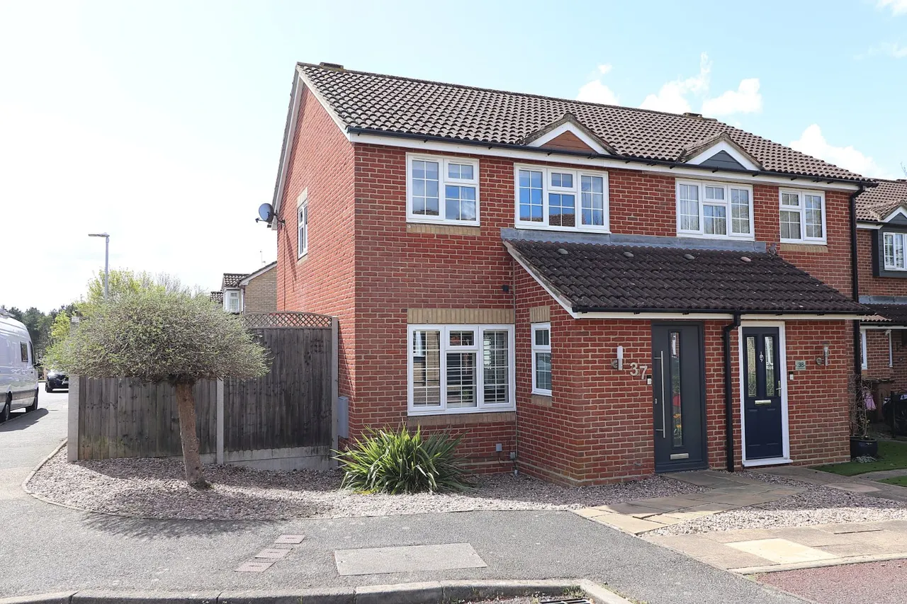 3 bed house for sale, Kings Walden Rise, Stevenage, SG2