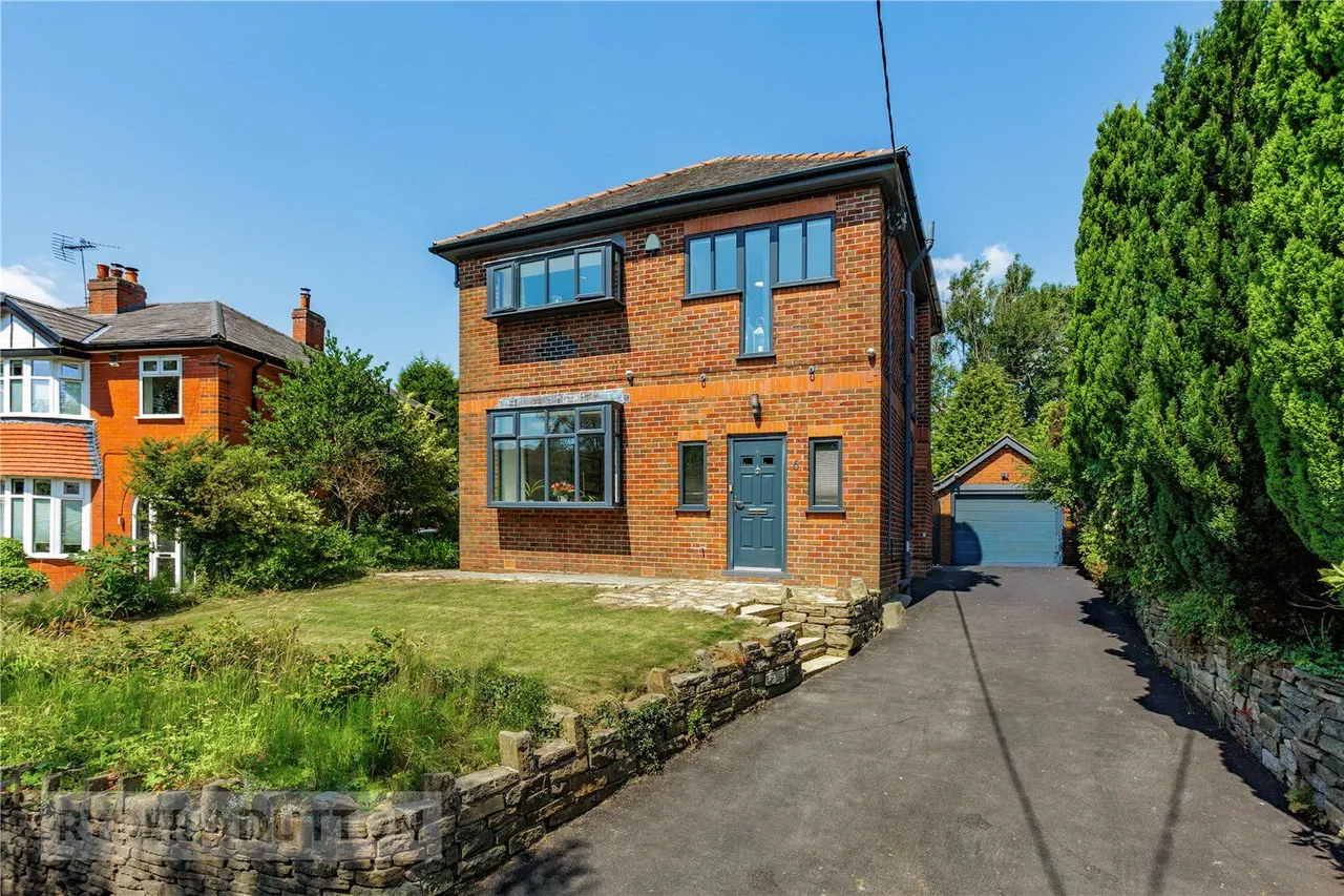 3 bed house for sale, Thornley Lane, Grotton, OL4