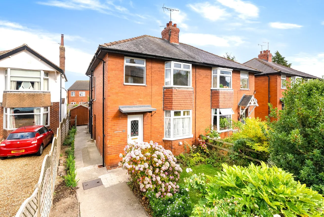 3 bed house for sale, Ripon Road, Killinghall, HG3