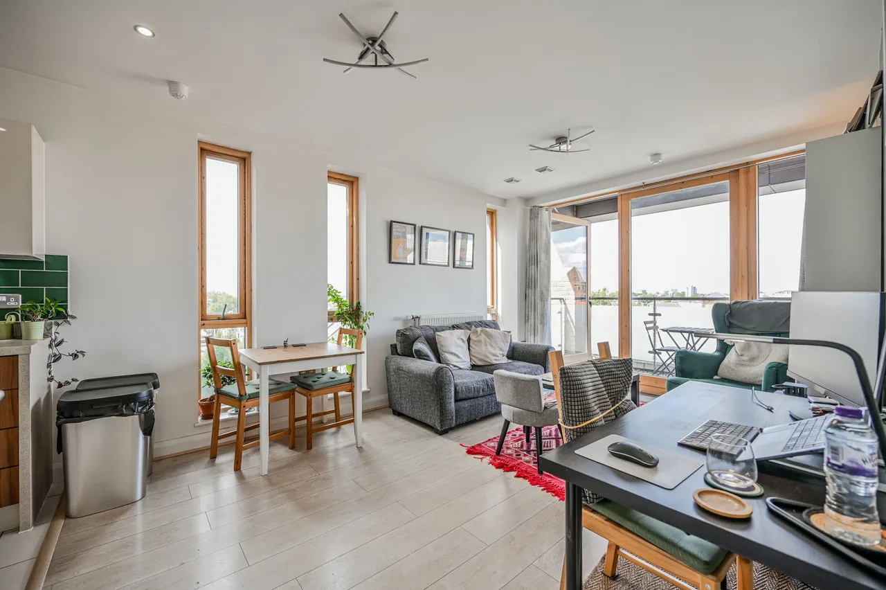Flat 15, Fortius House, 19 Capworth Street, London, photo 5