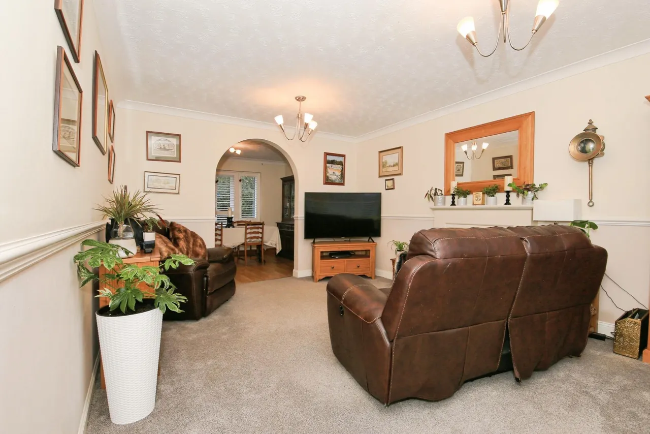 Hoylake Drive, Peterborough, PE7, photo 2