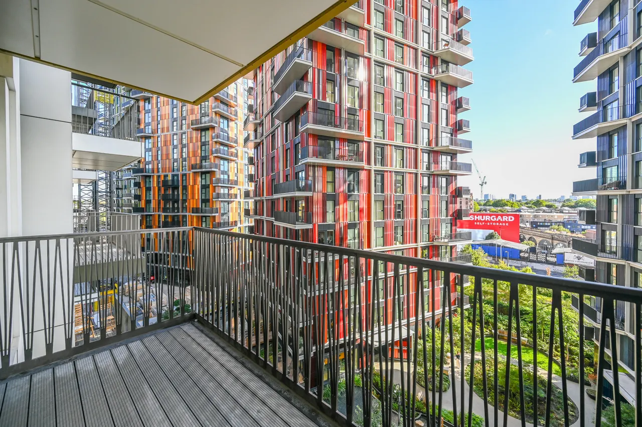 38 Parkside Apartments, Cascade Way, London, photo 6