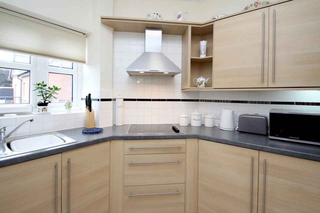 Ravenshaw Court, 73 Four Ashes Road, Solihull, photo 5