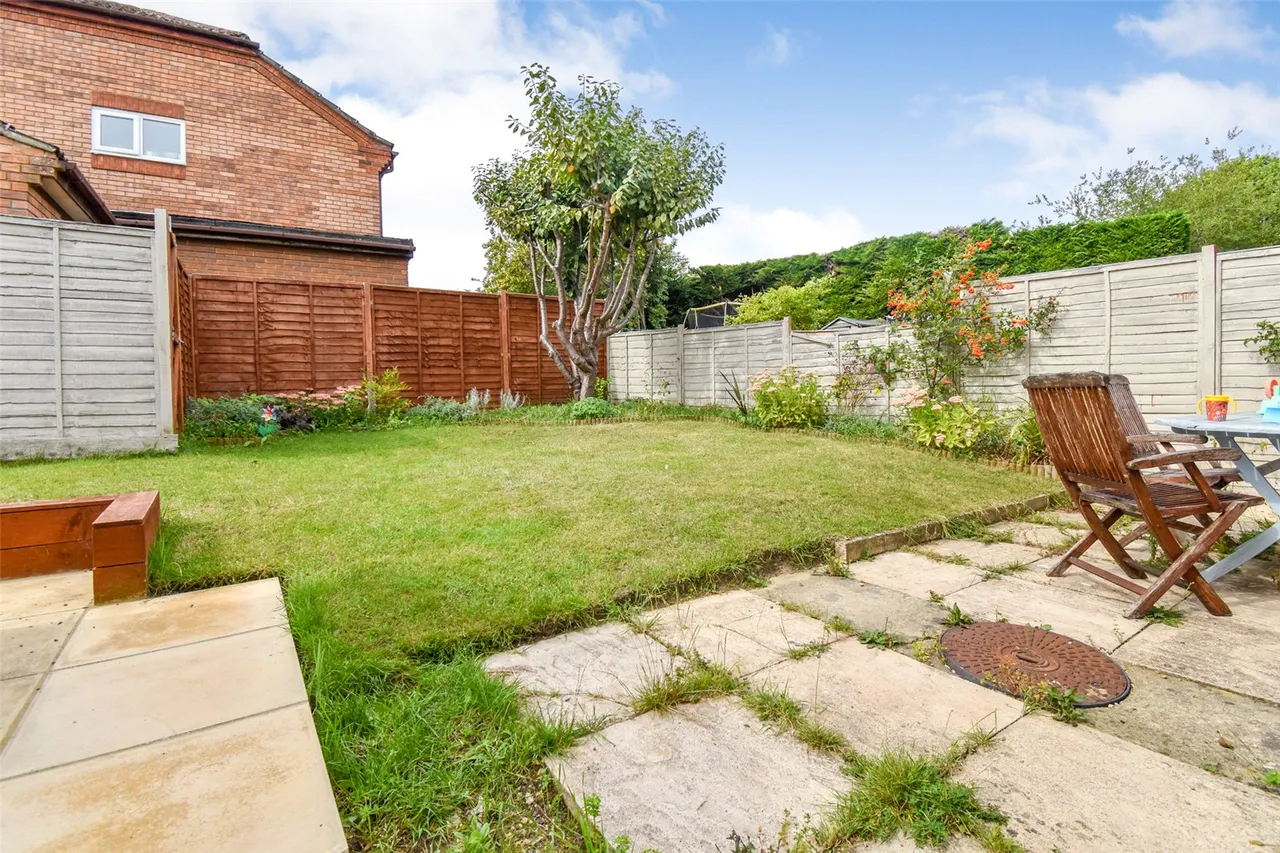 Stockwood Way, Farnham, Surrey, GU9 9TE, photo 6
