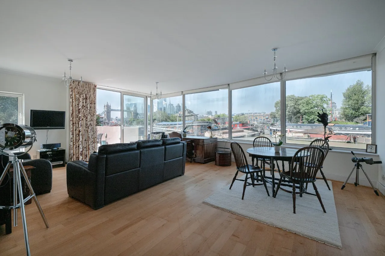 2 bed flat for sale, Providence Tower, Bermondsey Wall West, SE16