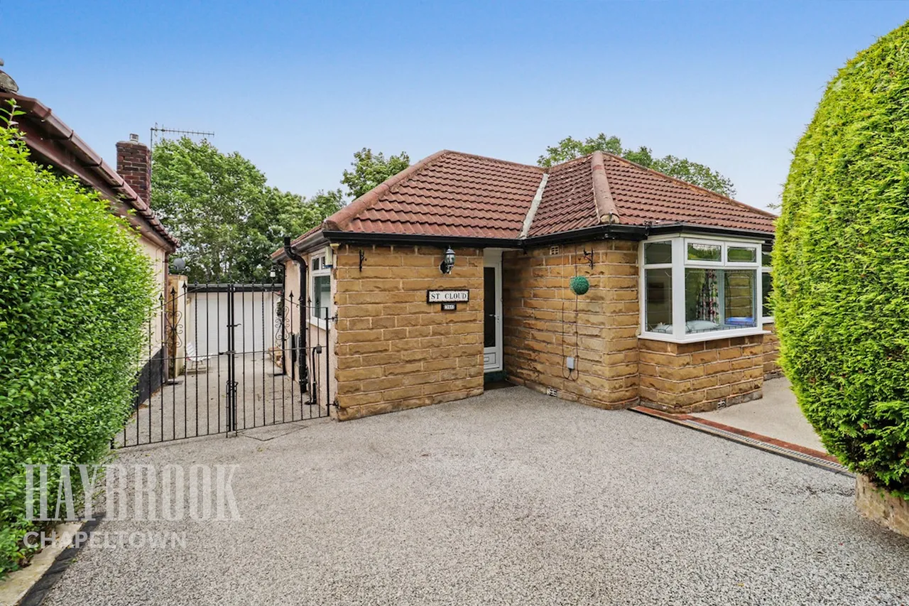 2 bed house for sale, Halifax Road, Grenoside