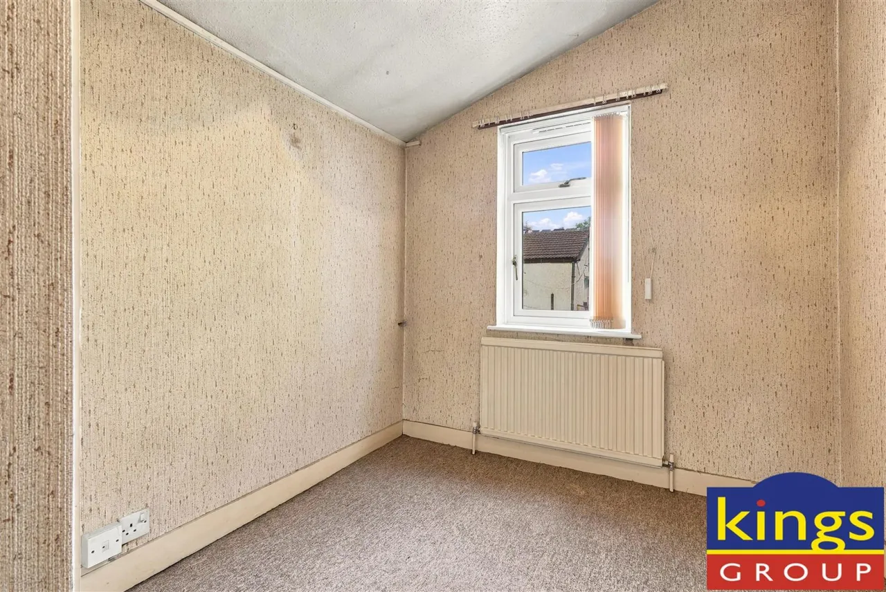 Hendon Road, Edmonton, N9, photo 16