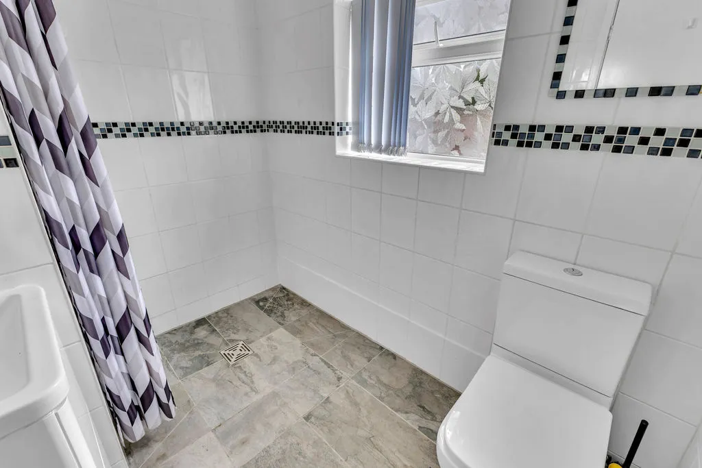 Rosehill Street, Heywood OL10 3DA, photo 14