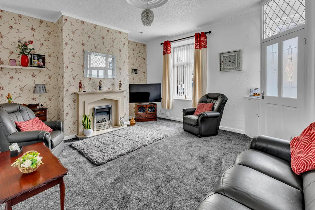 Rosehill Street, Heywood OL10 3DA, photo 2