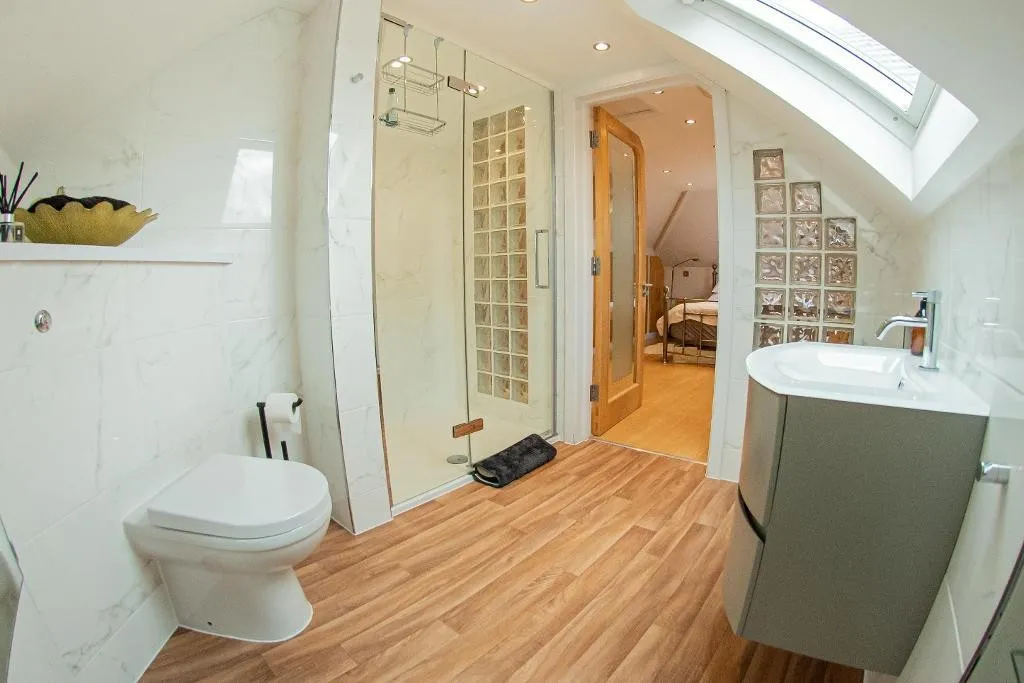 Westhall Road, Warlingham, photo 18