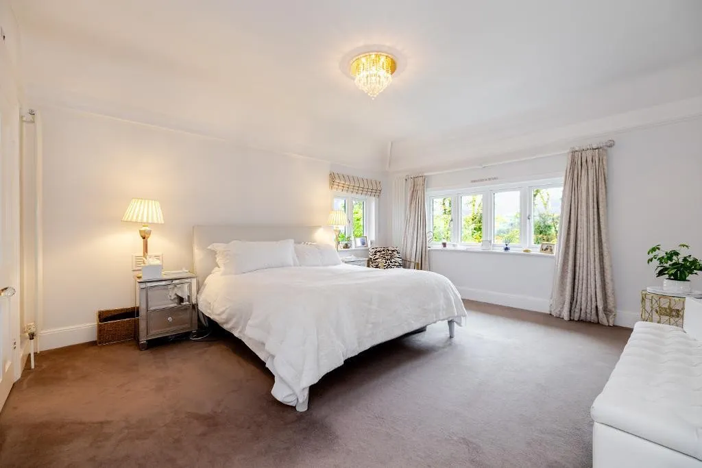 Westhall Road, Warlingham, photo 38