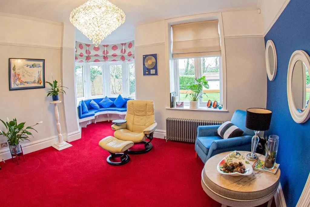 Westhall Road, Warlingham, photo 9