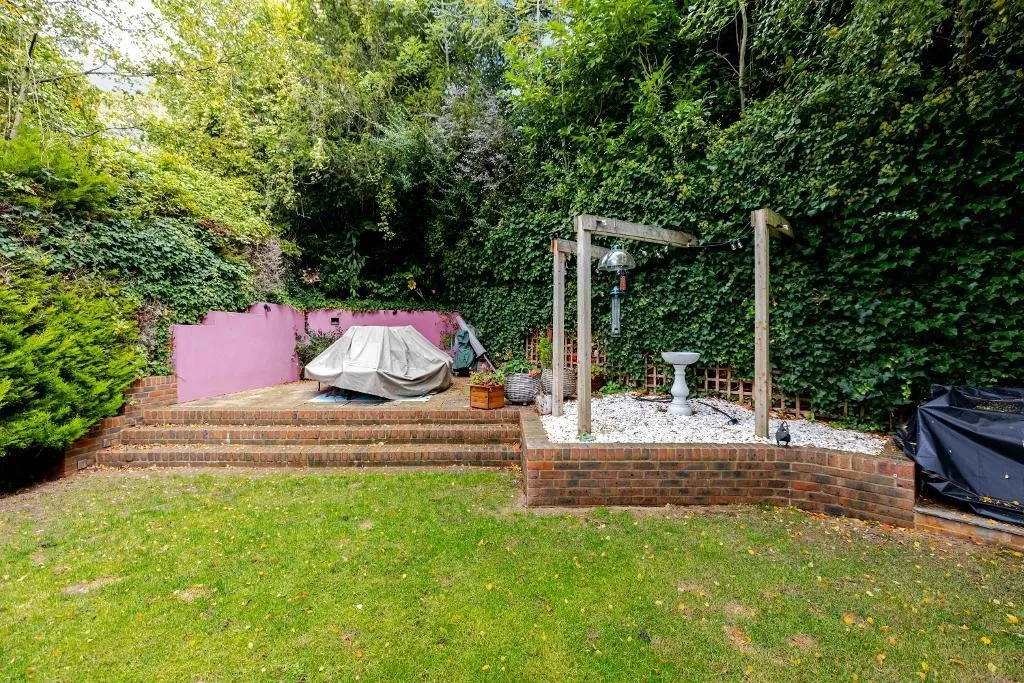 Westhall Road, Warlingham, photo 68