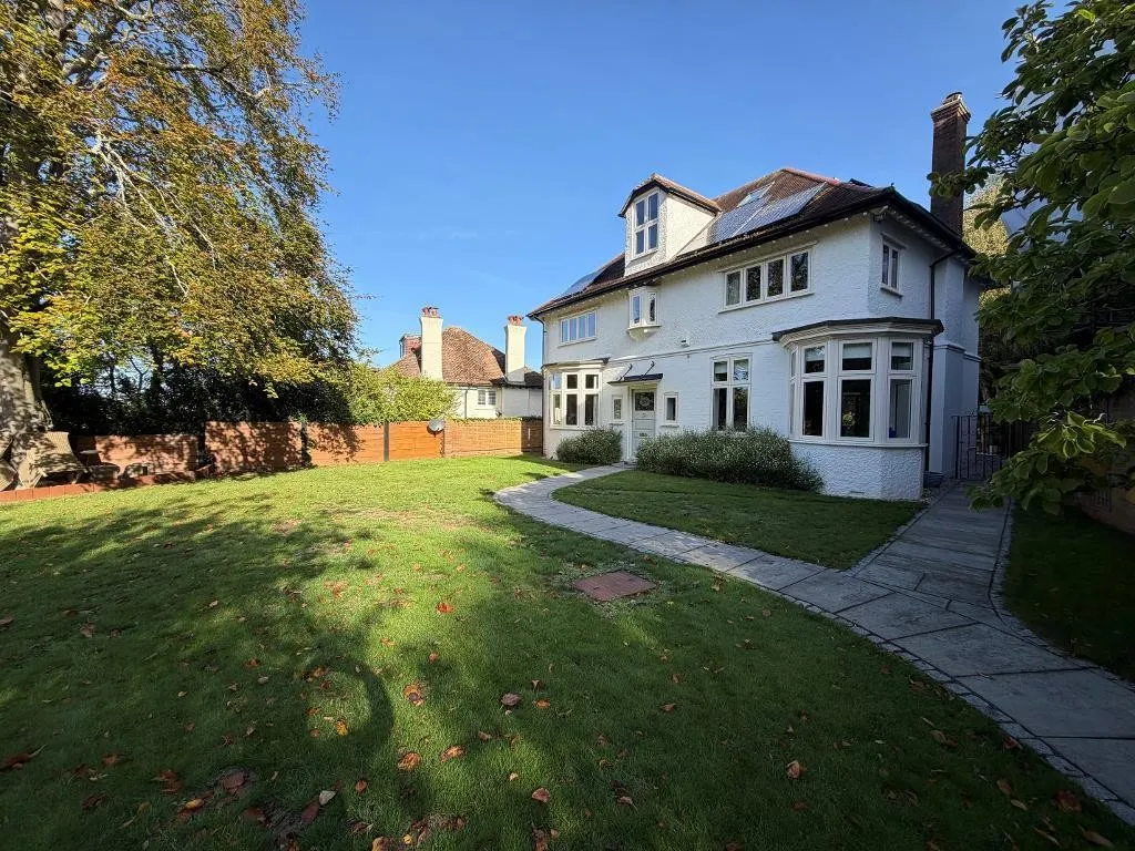 Westhall Road, Warlingham, photo 30