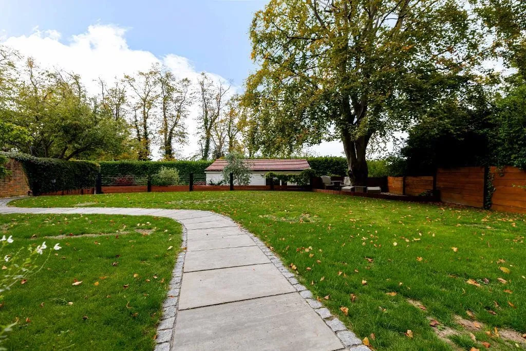 Westhall Road, Warlingham, photo 54