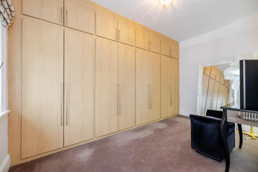 Westhall Road, Warlingham, photo 39