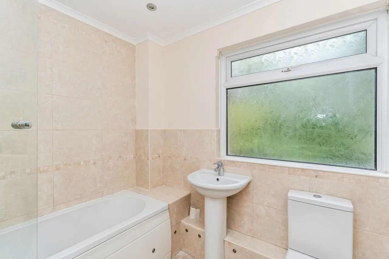 North Baddsley, SO52, photo 9