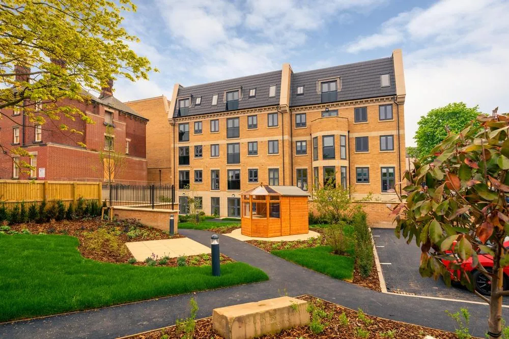 Berneslai Close, Barnsley, S70, photo 19