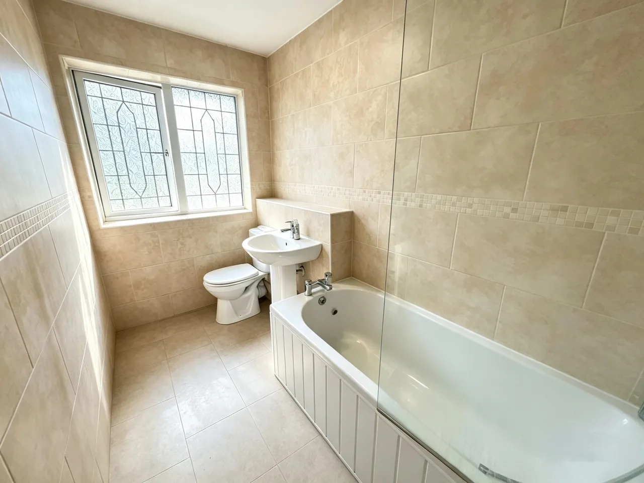 Oakthorpe Gardens, Tividale, Oldbury, B69 2LF, photo 6