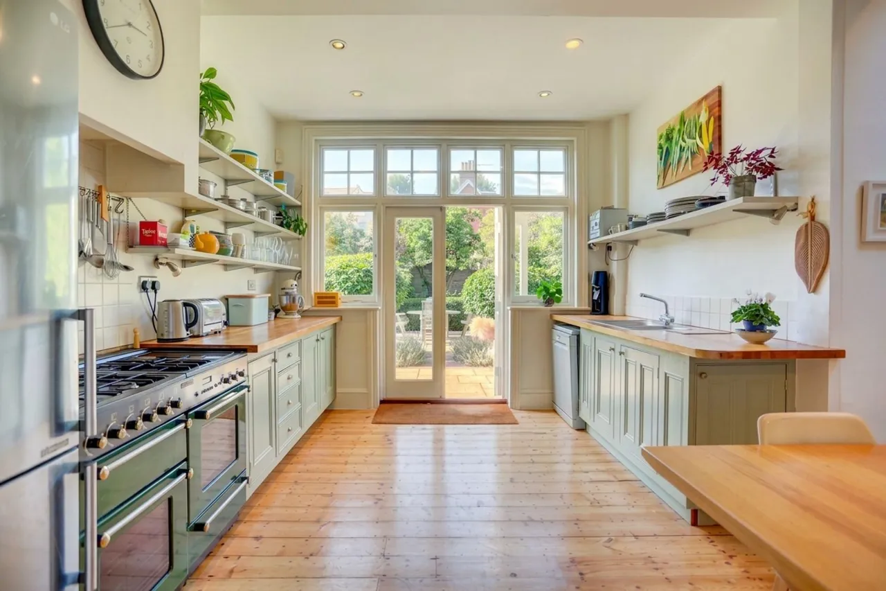 Bigwood Avenue, Hove, BN3, photo 10