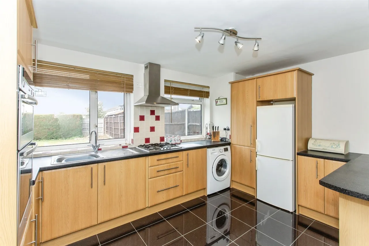 Hamlet Close, Huntingdon, PE29, photo 5