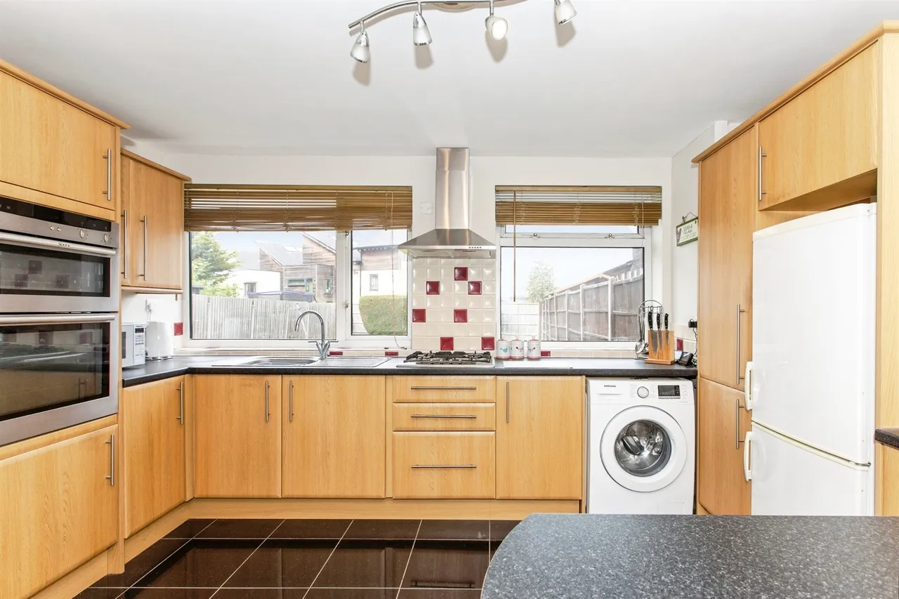 Hamlet Close, Huntingdon, PE29, photo 6