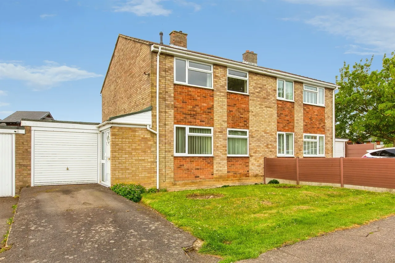Hamlet Close, Huntingdon, PE29, photo 16