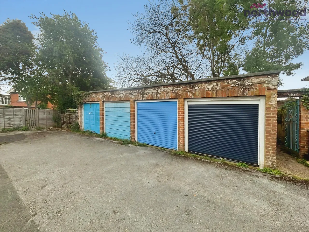 Kings Close, SO43, photo 12