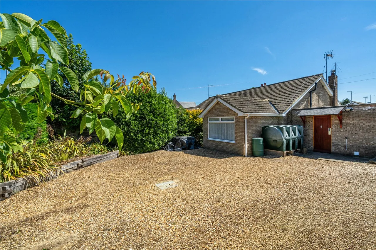 3 bed house for sale, Tuckers Nook, Maxey, PE6