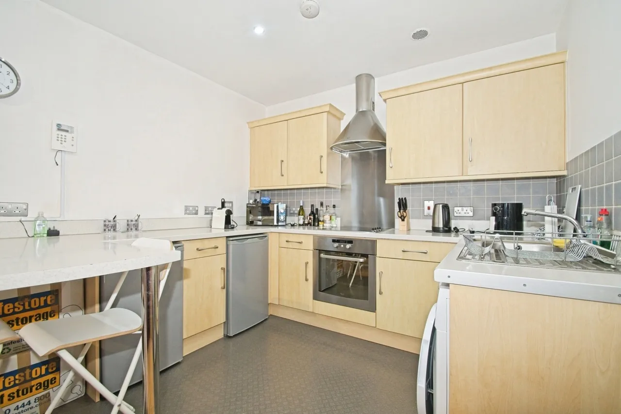 Heol Staughton, Cardiff Bay, CF10, photo 4