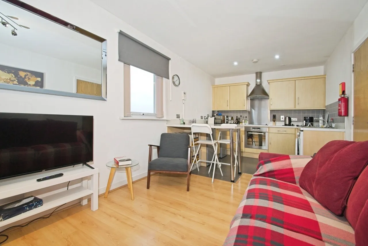 Heol Staughton, Cardiff Bay, CF10, photo 8