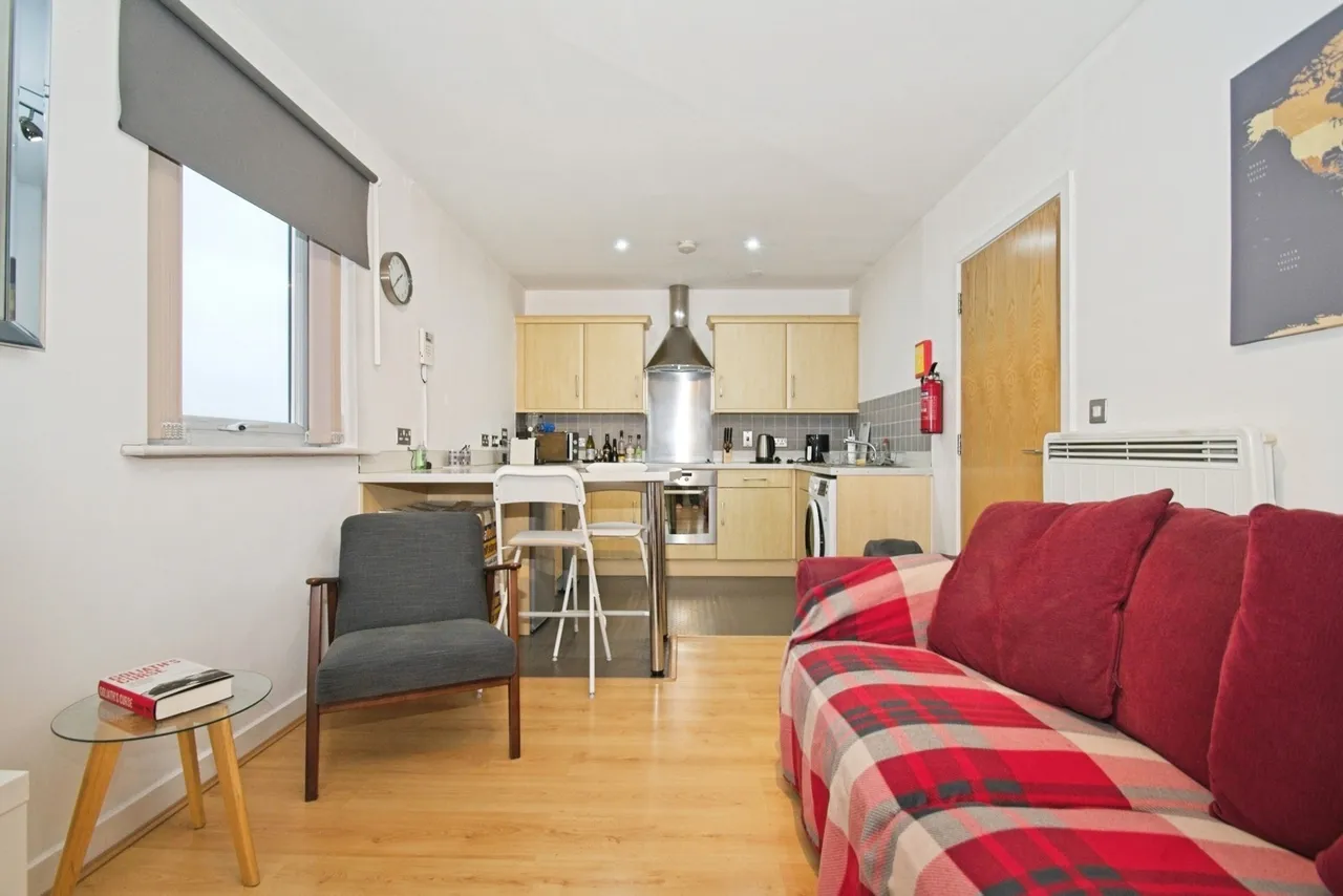 Heol Staughton, Cardiff Bay, CF10, photo 7