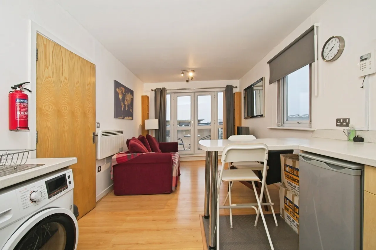 Heol Staughton, Cardiff Bay, CF10, photo 15