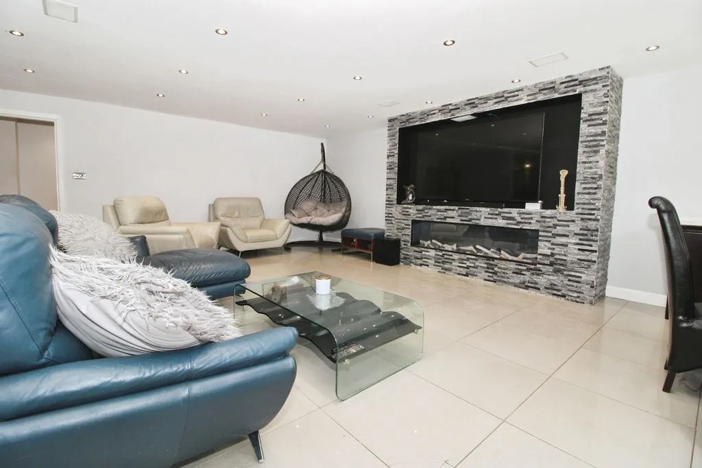 Mellish Drive, Walsall, WS4, photo 4